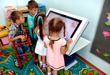Детский интерактивный стол